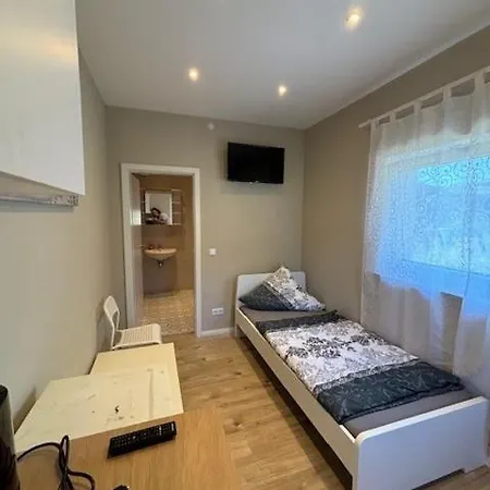 Sala Monteur Apartment *